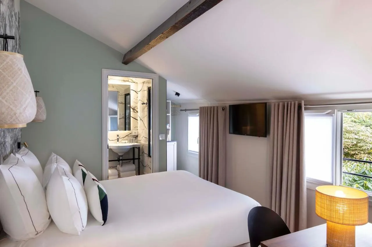 Hotel La Canopee Paris 3*,
